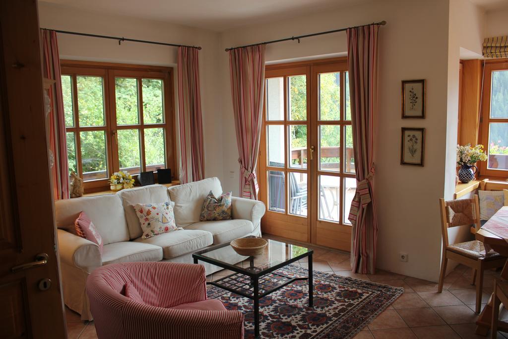 Apartments Pfeffermuehle باد كلينكيرشهايم الغرفة الصورة