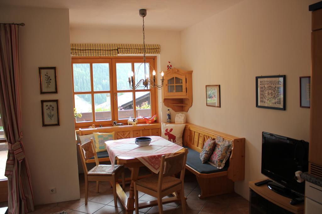 Apartments Pfeffermuehle باد كلينكيرشهايم الغرفة الصورة